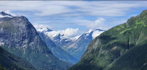 Nearby landmark, Natural landscape, Mountain view