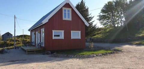Cabin in Borgvåg Lofoten - Large House in Lofoten