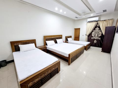 New Visit Inn Hotel Hotel in Lahore