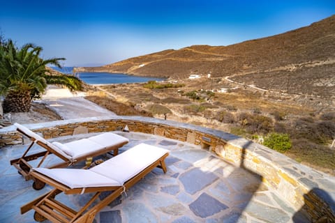 View (from property/room), Balcony/Terrace, Seating area, Sea view