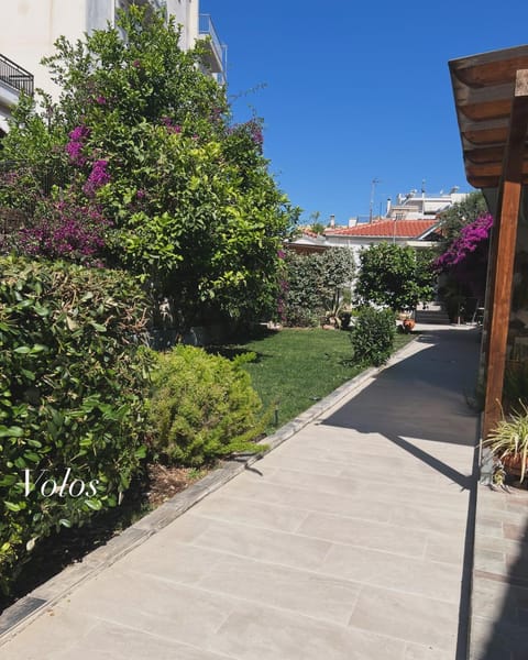 Alkistis House House in Volos