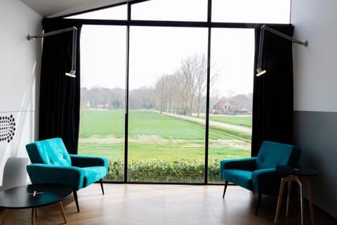 View (from property/room), Seating area, Garden view