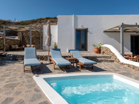 Peters Place - Paros Resort Apartment in Paros, Greece