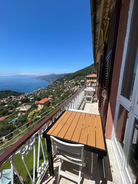 Panorama Paradiso by PortofinoVacanze Apartment in Camogli