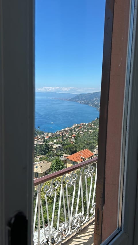 Panorama Paradiso by PortofinoVacanze Apartment in Camogli