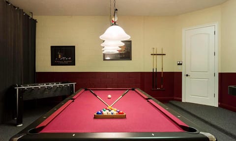 Delightful 5 Bdrm Home with Fun Game Room at Reunion House in Four Corners