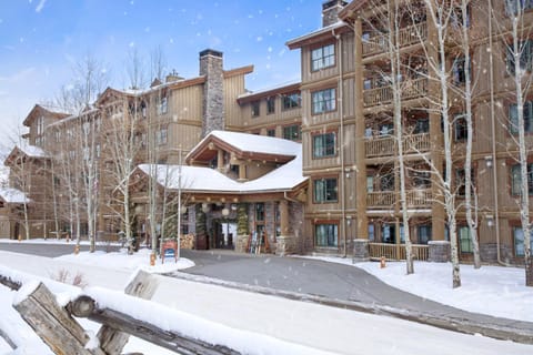 Teton Mountain Lodge and Spa, a Noble House Resort Estância in Teton Village