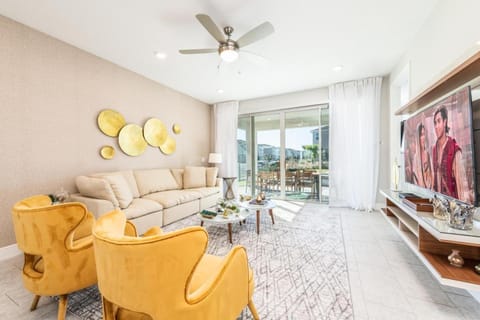 Artistic 6 Bdrm Home with Games Room at Encore House in Bay Lake