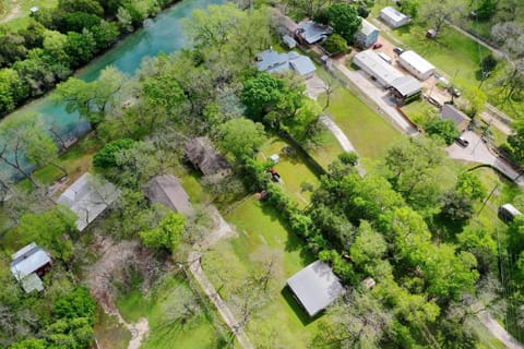 RR 9084BC Bluebonnet Cabin House in Canyon Lake