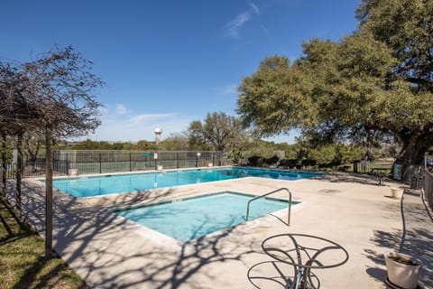 Hill Country Hideaway TBM 208 Condo in New Braunfels