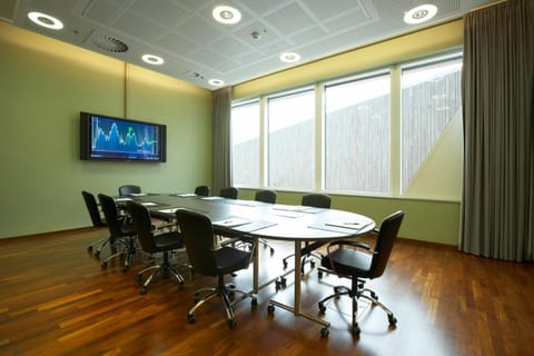 Meeting/conference room