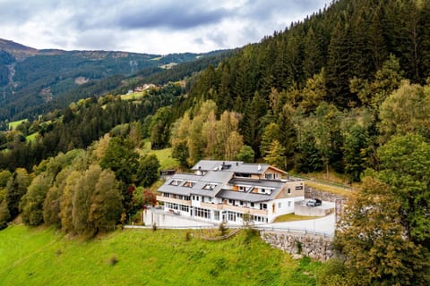 Property building, Bird's eye view, Mountain view