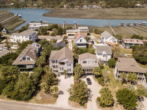 Seaside Serenity Luxurious Beachfront Escape with Spectacular Views Maison in Pawleys Island