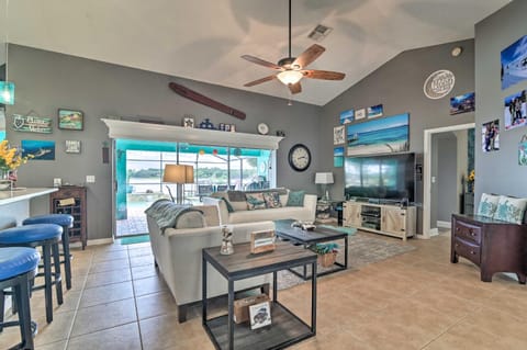 Florida Family Home with Private Pool and Dock! Casa in Clermont