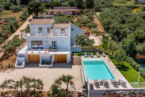 Bird's eye view, Swimming pool