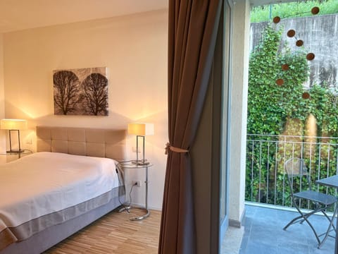 Residenza I Melograni - Suite Apartment in Domaso