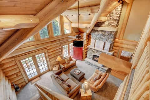 Mountain View Luxury Log Home With Hot Tub & Great Views - 500 Dollars Of FREE Activities & Equipment Rentals Daily Maison in Fraser