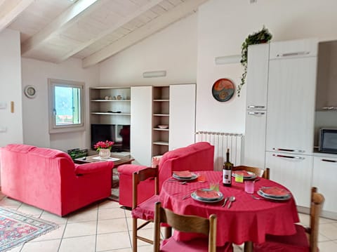 Feel at Home - CASA SOFIA Apartment in Lovere