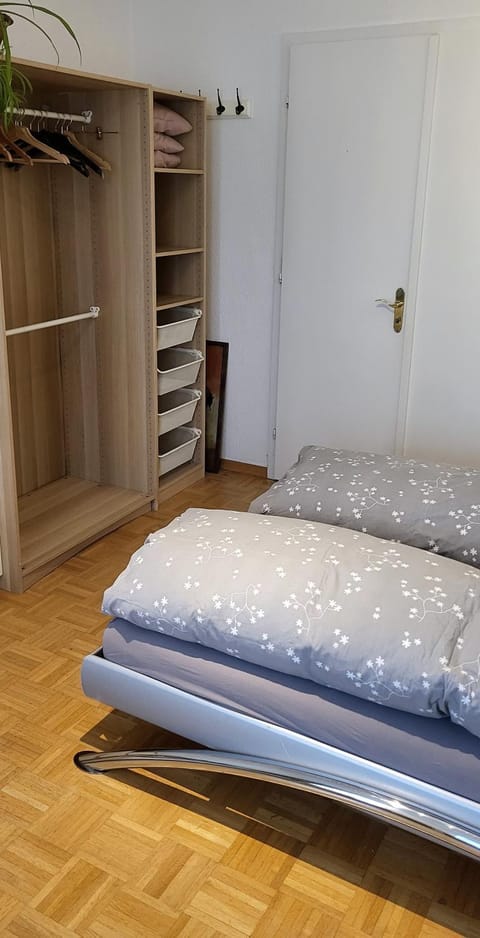 Von privat, Großes Zimmer sehr zentral in Bad Homburg Stadtmitte Vacation rental in Oberursel