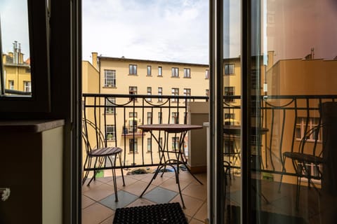 Balcony/Terrace, City view