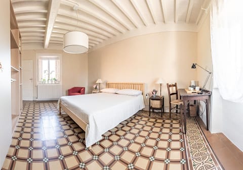 Bed, Photo of the whole room, Bedroom, hair dresser