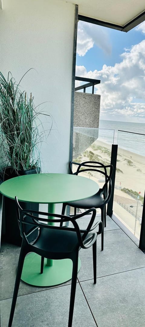 Middelkerke Volledig gerenoveerd appartement met zeezicht Apartment in Middelkerke