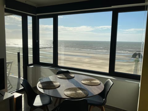 Dining area, Sea view