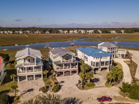 Creekfront Home with Pool, Dock and Stunning Views House in Pawleys Island