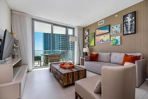 Hyde Beach Luxury Condo-Resort apts Apartment in Hollywood Beach