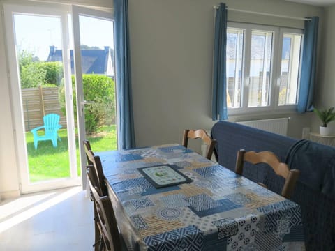 Maison renovée avec jardin, WiFi, à 1km du port de Ploumanac'h, Perros-Guirec - FR-1-368-303 House in Perros-Guirec