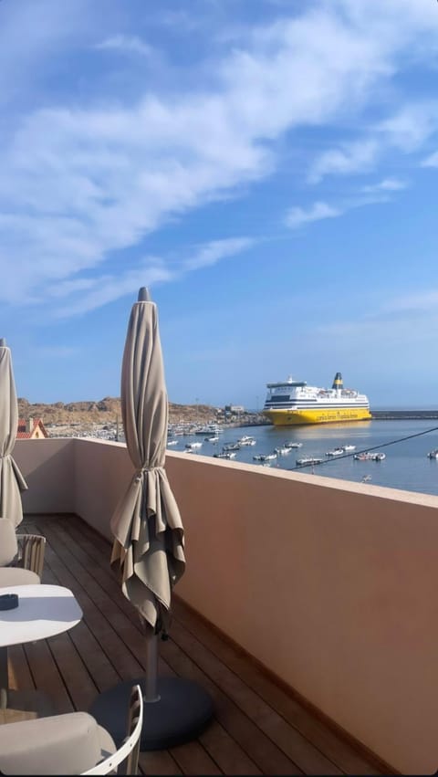 Day, Natural landscape, View (from property/room), Balcony/Terrace, Sea view