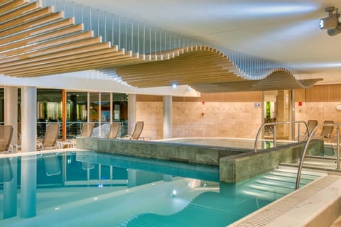 Hot Spring Bath, Pool view