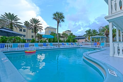 Pool view, Swimming pool, Swimming pool