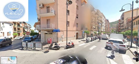 Property building, Neighbourhood