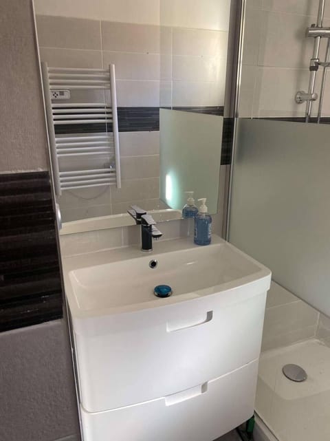 Maison cosy centre de Nîmes House in Nimes