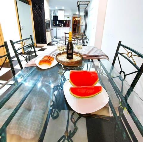 ELEGANT 3 BEDROOMS, Wifi free Condo in Adeje