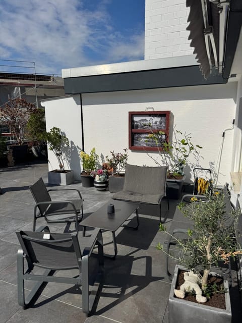 View (from property/room), Balcony/Terrace, Seating area