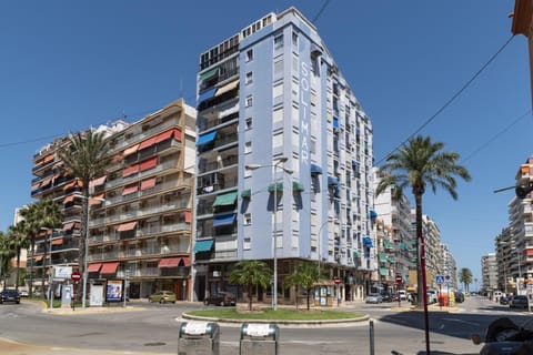 Property building, Facade/entrance, Off site