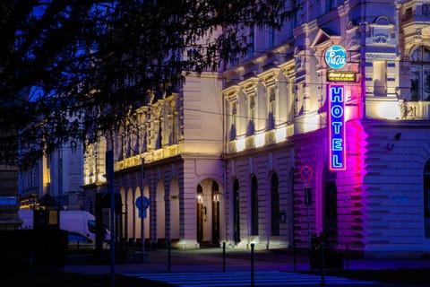 Property building, Facade/entrance