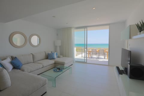 Living room, Sea view