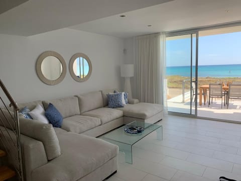 Living room, Sea view