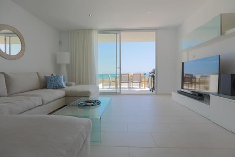 Living room, Sea view