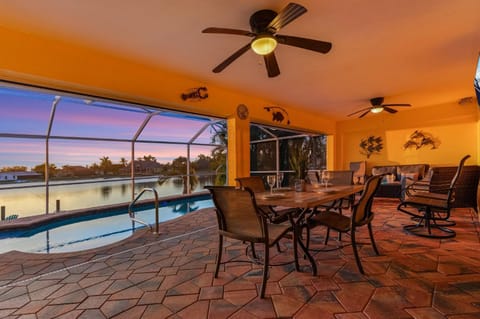 Villa Sundown - Spectacular Sunsets - Cape Coral - Roelens Vacations Maison in North Fort Myers
