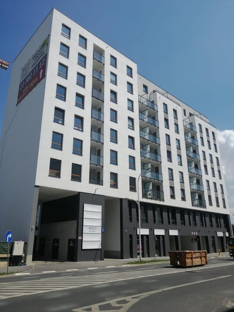 Apartamenty GALERIA PÓŁNOCNA Condo in Warsaw