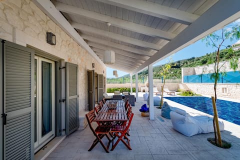 Patio, Balcony/Terrace, Swimming pool