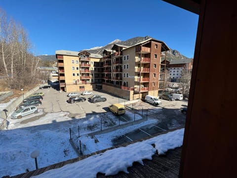 Street view, Parking