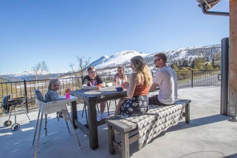 Patio, Balcony/Terrace, group of guests