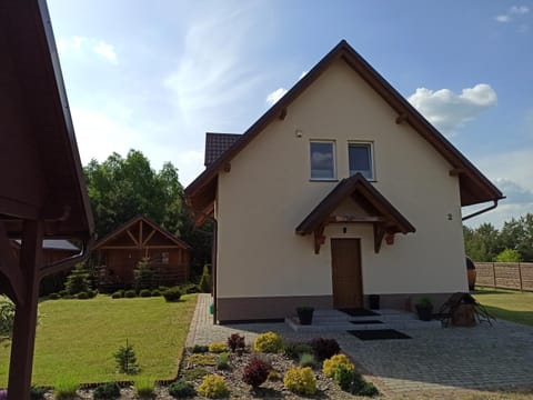Dom Wakacyjny Premium Bory Tucholskie - WiFi kominek sauna jacuzzi Smart TV Maison in Pomeranian Voivodeship