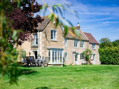 Property building, Facade/entrance, Garden