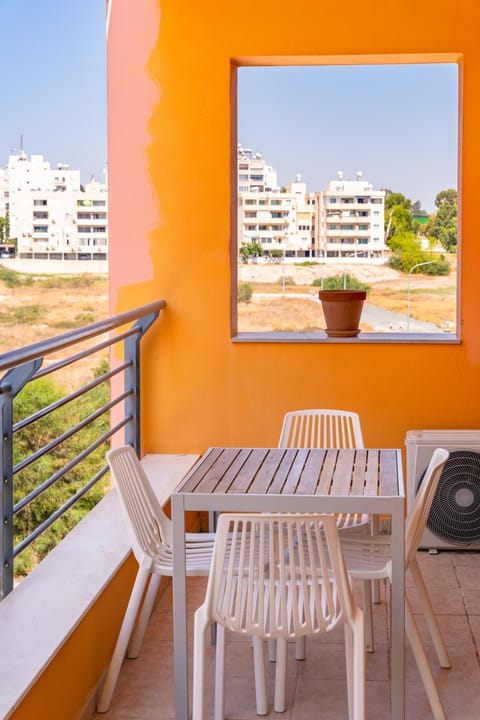 Mirabella Mackenzie 1 Bedroom Flat Near the Sea Apartment in Larnaca